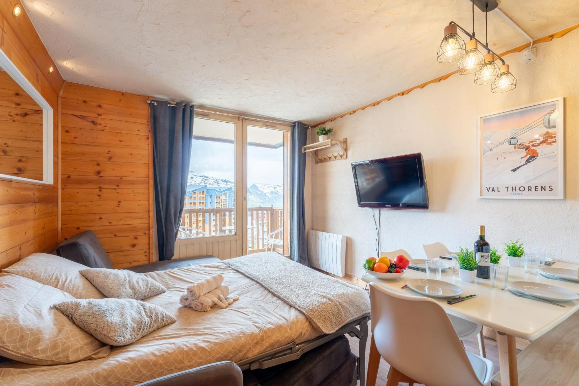 Apartment In-out - Heart Of Warm-hearted Apartment, Wifi 165 Val Thorens