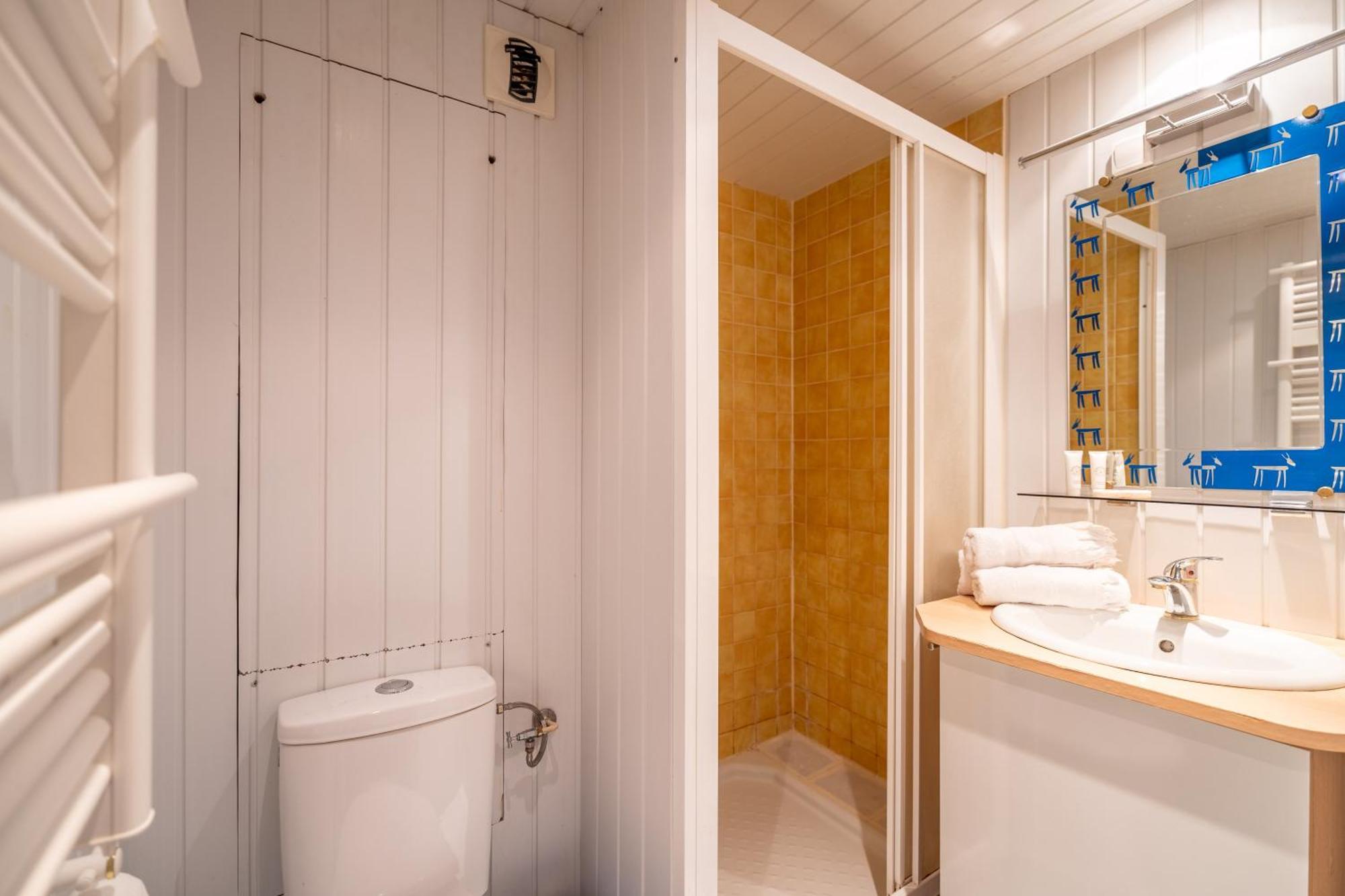 In-out - Heart Of Warm-hearted Apartment, Wifi 165 Apartamento